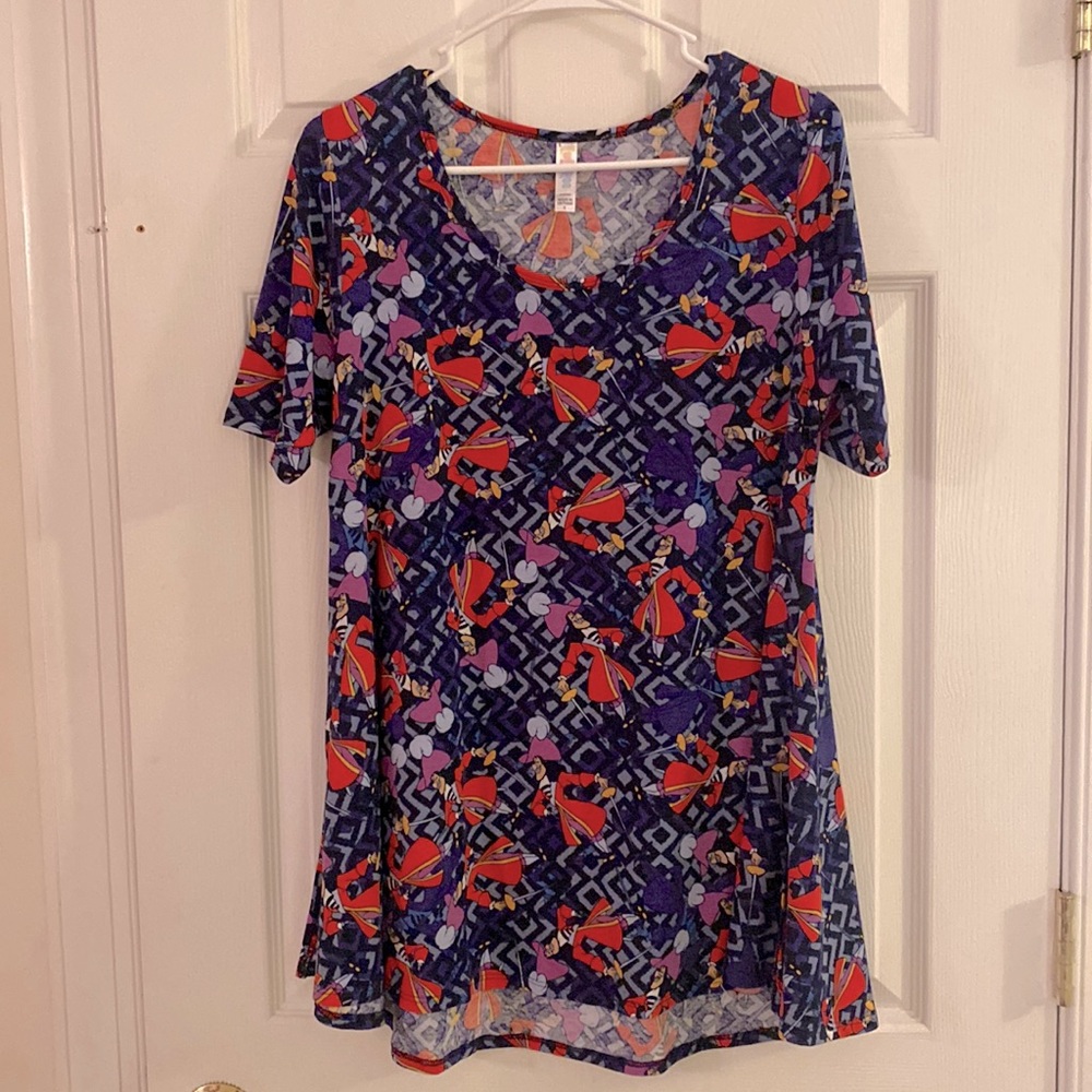 Like NEW - LuLaRoe Captain Hook Tunic Top - oversized Size S - Halloween